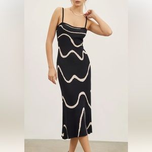 Wavy Black/White Knit Dress